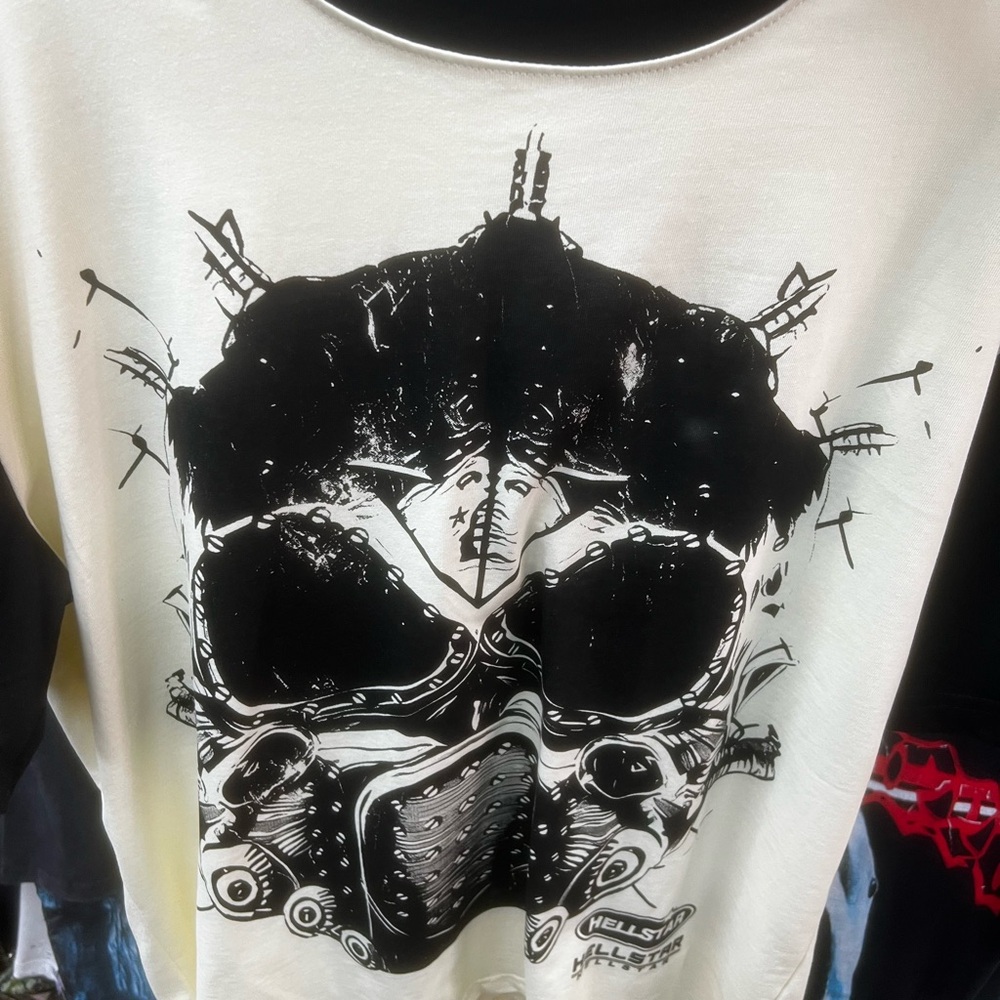 Hellstar Men's Black and White Long Sleeve Tee